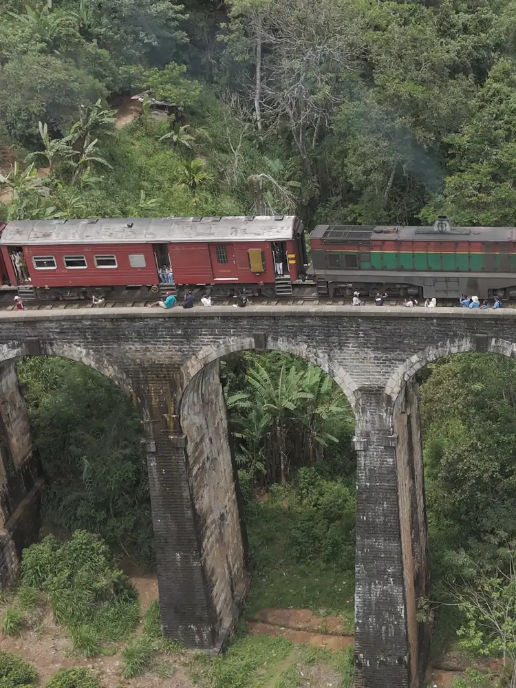 Nine Arch Bridge, Ella